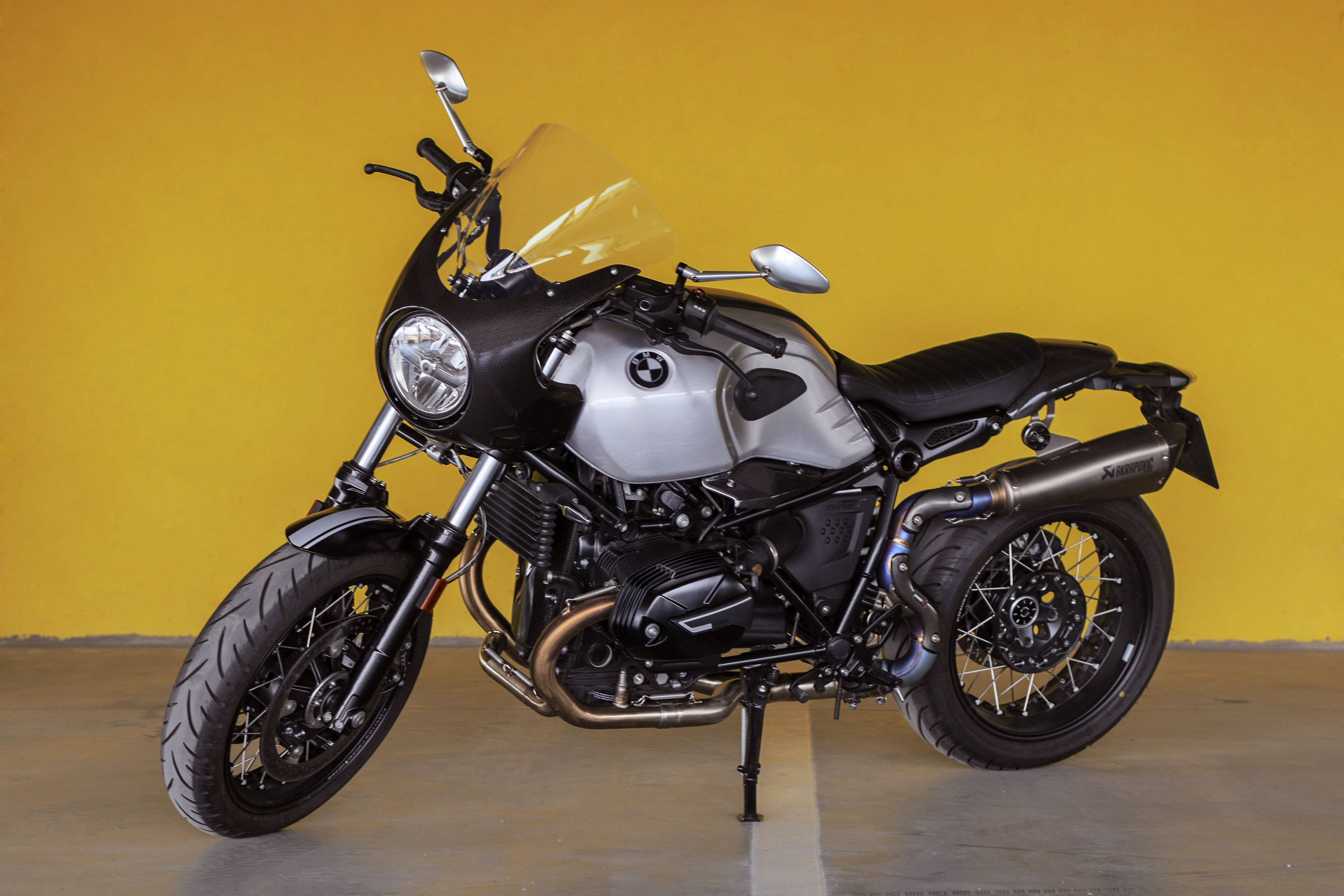 26. BMW