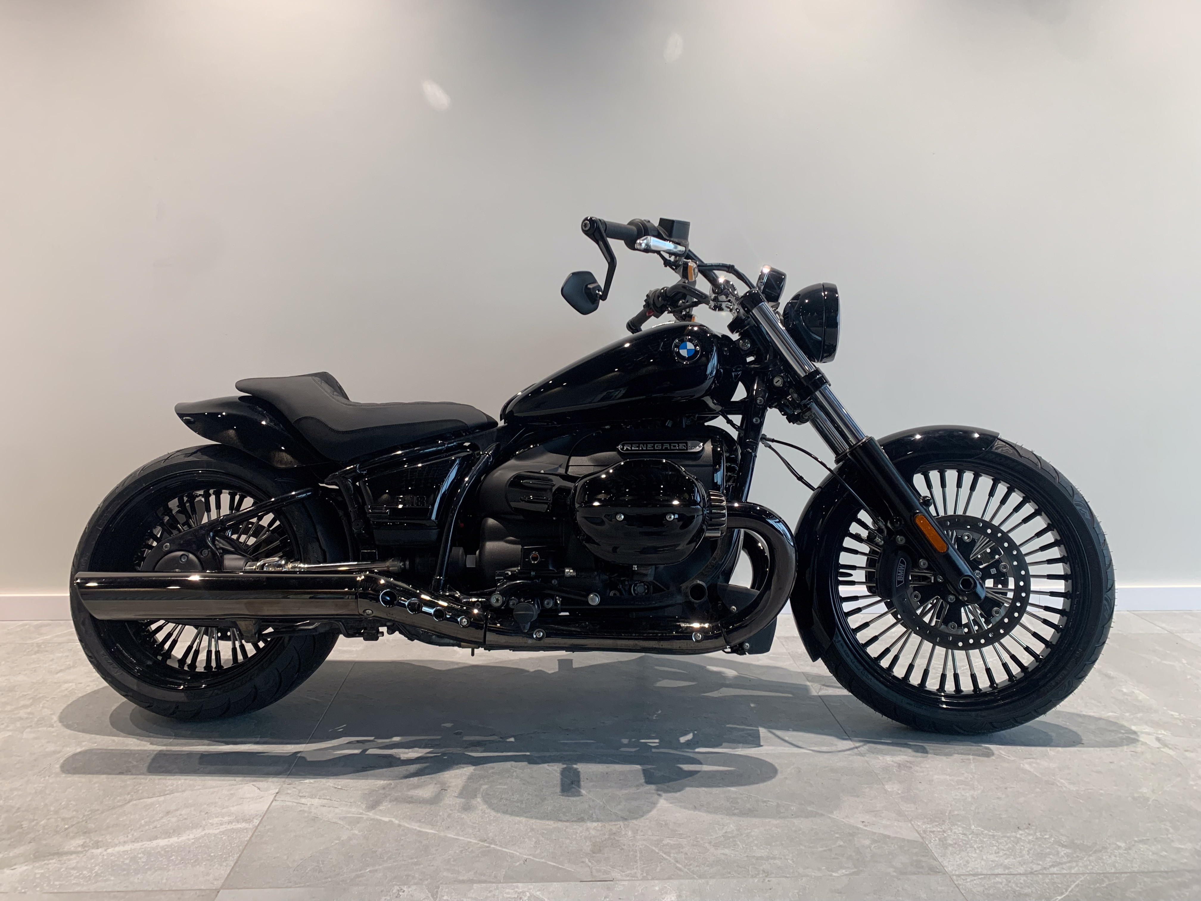 9. BMW R18 Renegade 